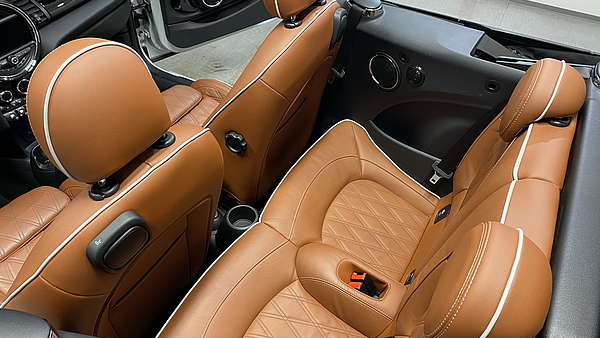 Mini John Cooper Works Cabrio Autm. Foto 24