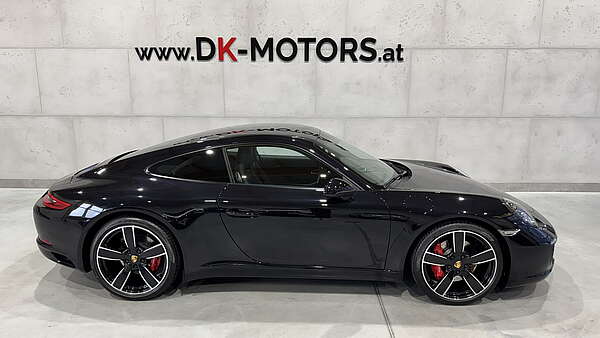 Porsche 911 991.2 Carrera S Coupe PDK Tiefschwarz Foto 0
