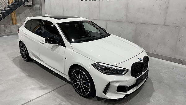 BMW M135i xDrive F40 Performance Foto 1