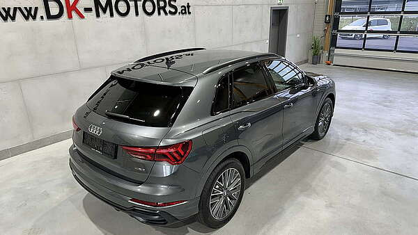 Audi Q3 40 TFSI Quattro S-Tronic S-Line Daytona Grau Foto 11