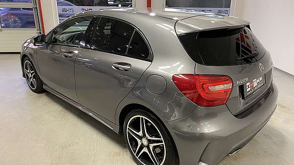 Mercedes A220 CDI AMG grau Foto 2