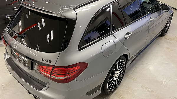 Mercedes C43 AMG T-Modell Foto 4