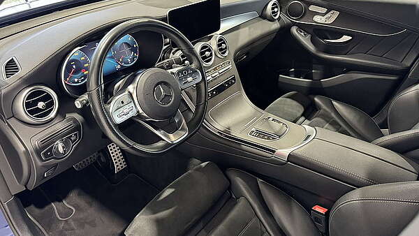 Mercedes GLC220d 4Matic AMG-Line Spektralblau Foto 16