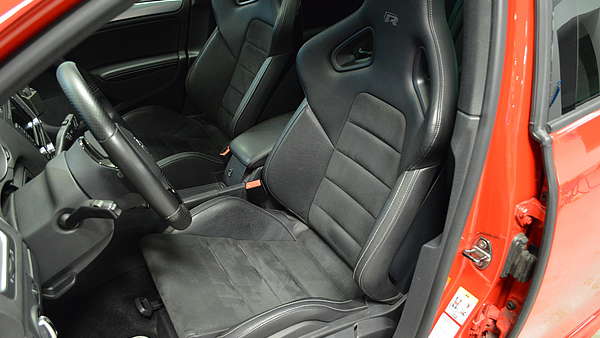 VW Golf 6R Motorsport rot Foto 9