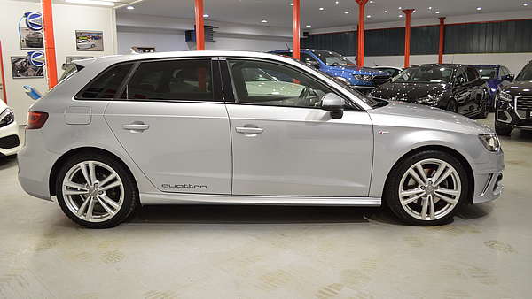 Audi A3 Sportback Sport Quattro S-Tronic 2.0 TDI Foto 5