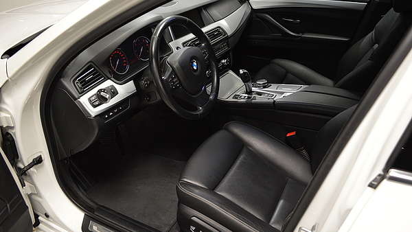 BMW 520d LCI F11 Touring Autm. Foto 13