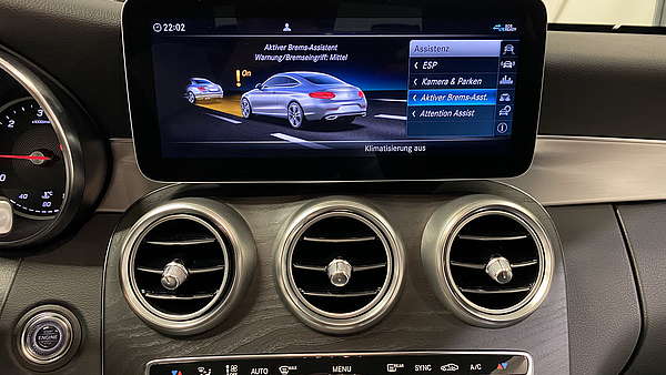 Mercedes C220d Coupe AMG Line Designo Foto 27