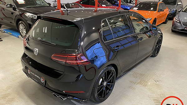 VW Golf 7R DSG Facelift schwarz Foto 9