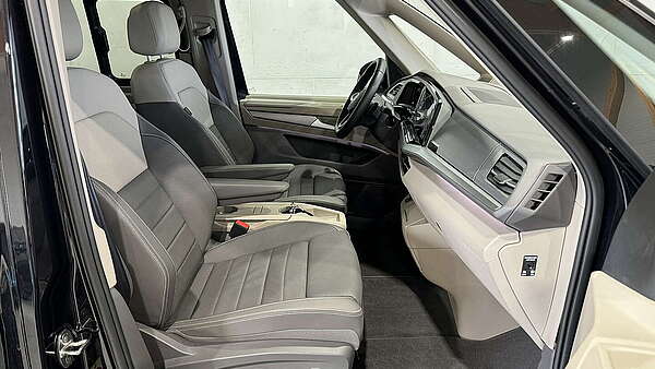 VW Multivan T7 1,4 TSI DSG Energetic eHybrid LR Foto 17