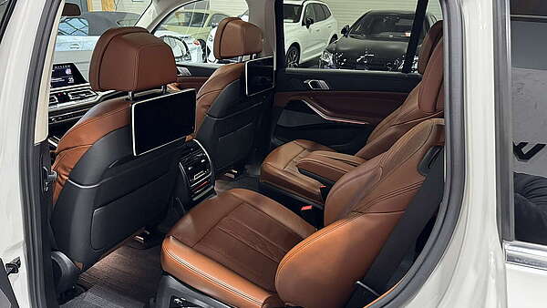 BMW X7 xDrive 30d  6-Sitzer Design Pure Excellence Foto 29