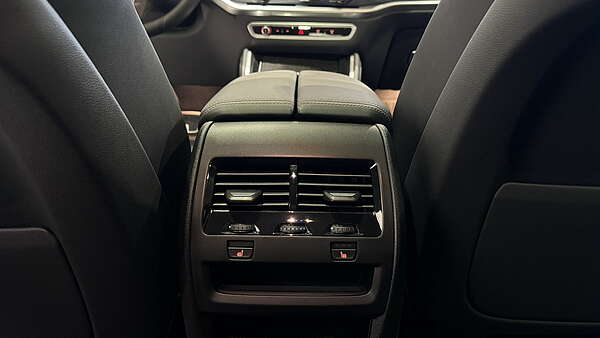 BMW X6 40d xDrive M-Paket Manhattan G06 Foto 40