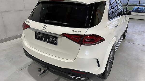Mercedes GLE 400d 4Matic Aut. AMG Line Diamantweiß Foto 11