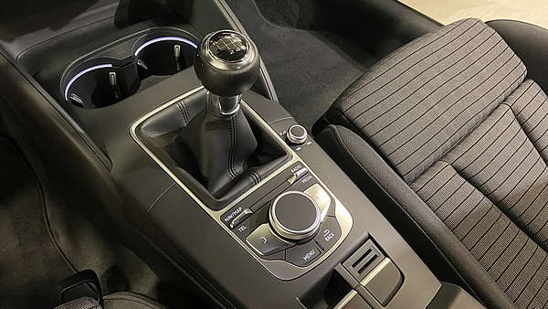Audi A3 Sportback 1,6 TDI Sport Foto 16