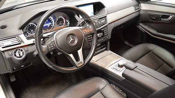 Mercedes E300 Hybrid BlueTEC Foto 10
