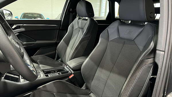 Audi Q3 40 TFSI Quattro S-Tronic S-Line Daytona Grau Foto 16