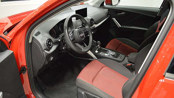 Audi Q2 Sport Quattro S-Tronic TDI Foto 8