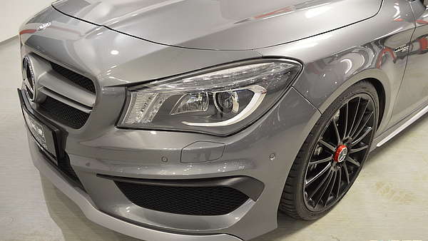 Mercedes CLA 45 AMG grau Foto 9