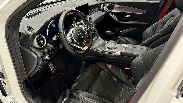 Mercedes GLC 300e Coupe 4Matic AMG Line (Facelift) Foto 11