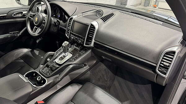 Porsche Cayenne S II FL eHybrid Meteorgrau Foto 21