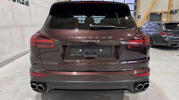 Porsche Cayenne S II FL 2016 Foto 3