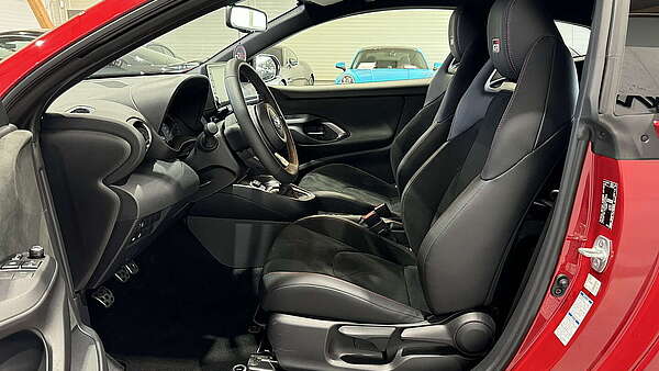 Toyota Yaris GR High Performance Emotional Red Metallic Foto 15