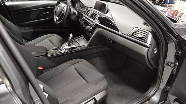 BMW 320d F31 Touring Automatik Foto 11