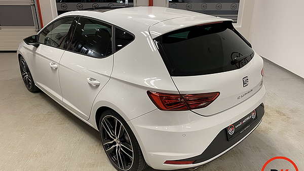 Seat Leon 2.0 TSI Cupra 300 DSG Foto 2