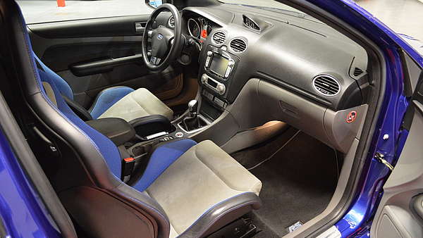 Ford Focus RS MK2 blau Foto 10