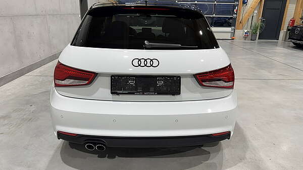 Audi A1 Sportback 1,4 TFSI S-Tronic S-Line Foto 3