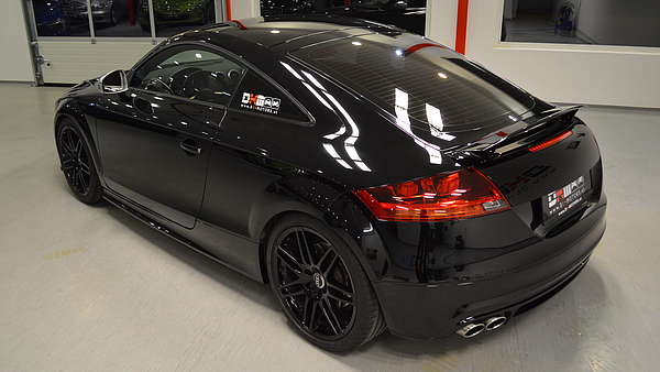 Audi TTS 8J schwarz Foto 2