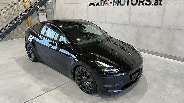 Tesla Model Y Performance All Black & Carbon Foto 8