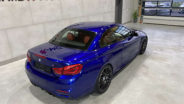 BMW M4 Cabrio LCI DKG Competition Foto 18