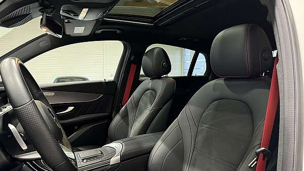 Mercedes GLC 300e Coupe 4Matic AMG Line (Facelift) Foto 13
