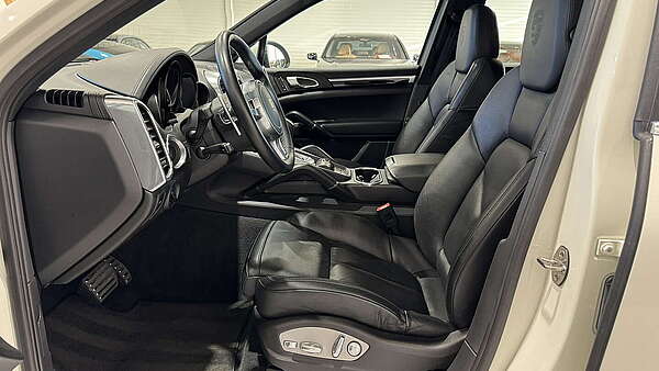 Porsche Cayenne II S Hybrid Autm. 2010 Foto 12