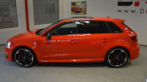 Audi RS3 8V Foto 2