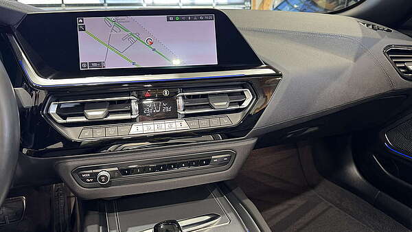 BMW Z4 M40i sDrive Aut. Glaciersilber Foto 29