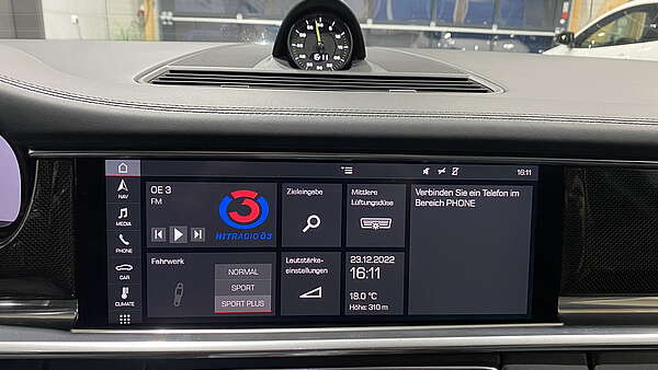 Porsche Panamera 4 e-Hybrid Sport Turismo Foto 36
