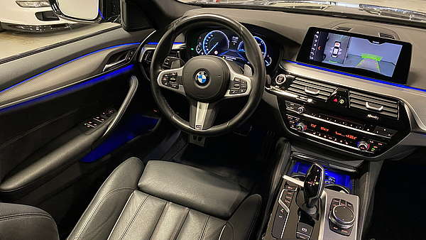 BMW 530d xDrive G30 Foto 43