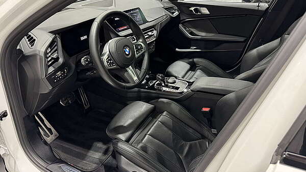 BMW M135i xDrive F40 Performance Foto 14