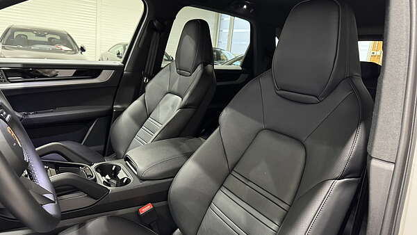 Porsche Cayenne III FL E-Hybrid Kreide Foto 14