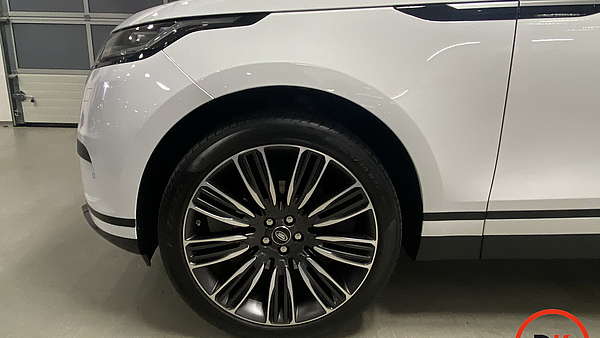 Land Rover Range Rover Velar D180 Foto 8