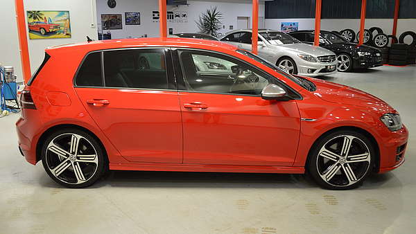 VW Golf 7R DSG rot Foto 7