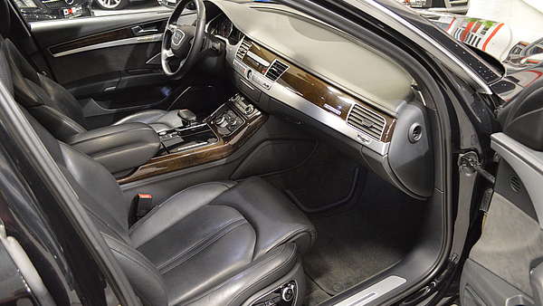 Audi A8 Lang 4.2 TDI quattro Foto 12