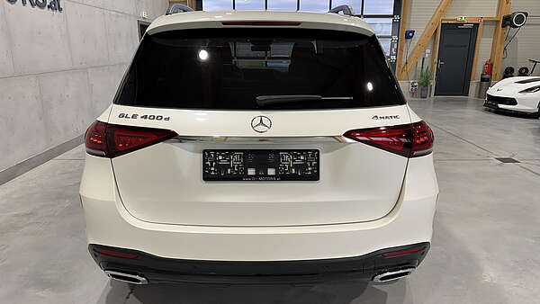 Mercedes GLE 400d 4Matic Aut. AMG Line Diamantweiß Foto 3