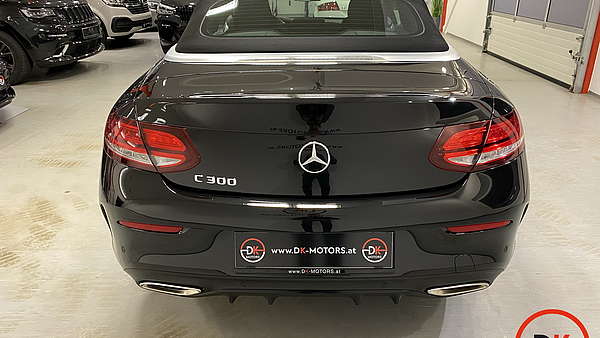 Mercedes C300 Cabrio Aut. AMG Line Foto 4