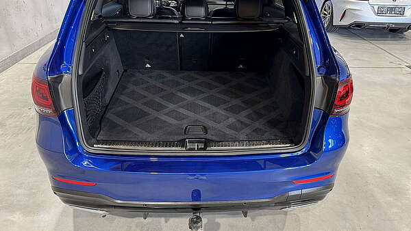 Mercedes GLC220d 4Matic AMG-Line Spektralblau Foto 11