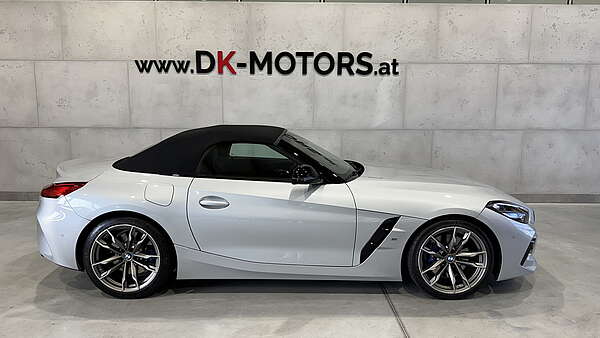 BMW Z4 M40i sDrive Aut. Glaciersilber Foto 1