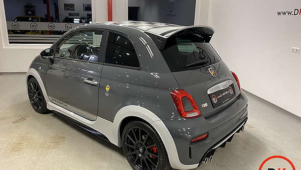 Abarth 695 70° Anniversario Foto 2