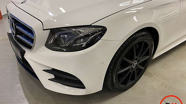 Mercedes E 220d 4Matic AMG Line Foto 8