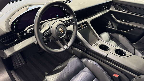 Porsche Taycan Basis Plus 83,7 kWh Foto 15